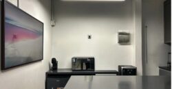 Gran Oficina Con 5 Estacionamientos.