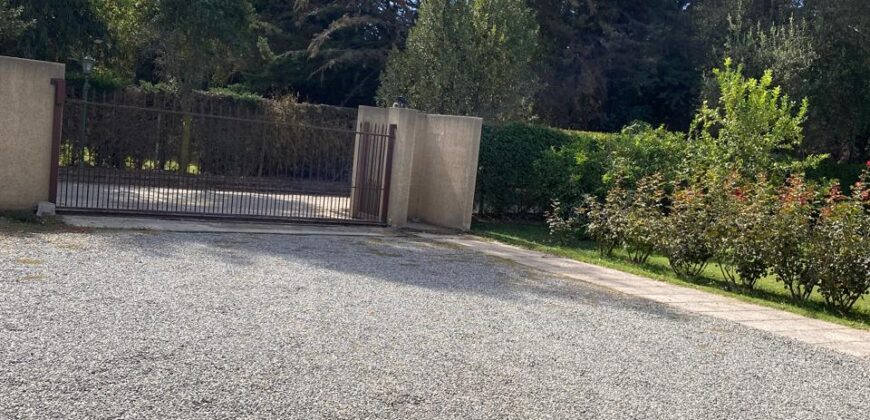 Se Vende Hermosa Parcela Condominio La Primavera