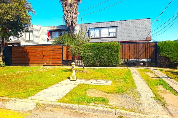 Se Vende Casa 2 Pisos Jardines De Vespucio